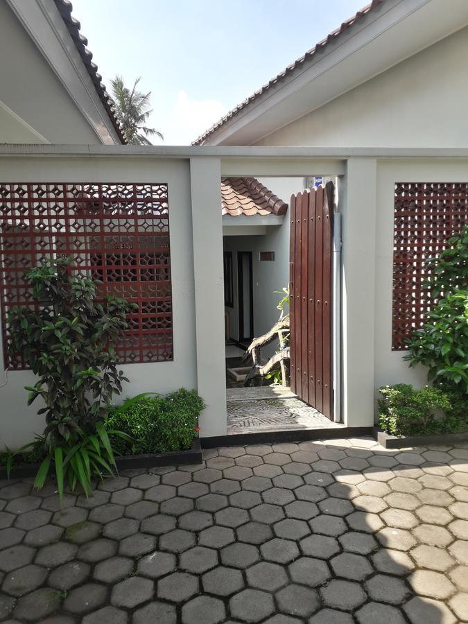 Banyu Homestay Баньюванги Экстерьер фото