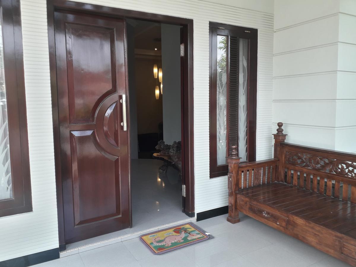 Banyu Homestay Баньюванги Экстерьер фото